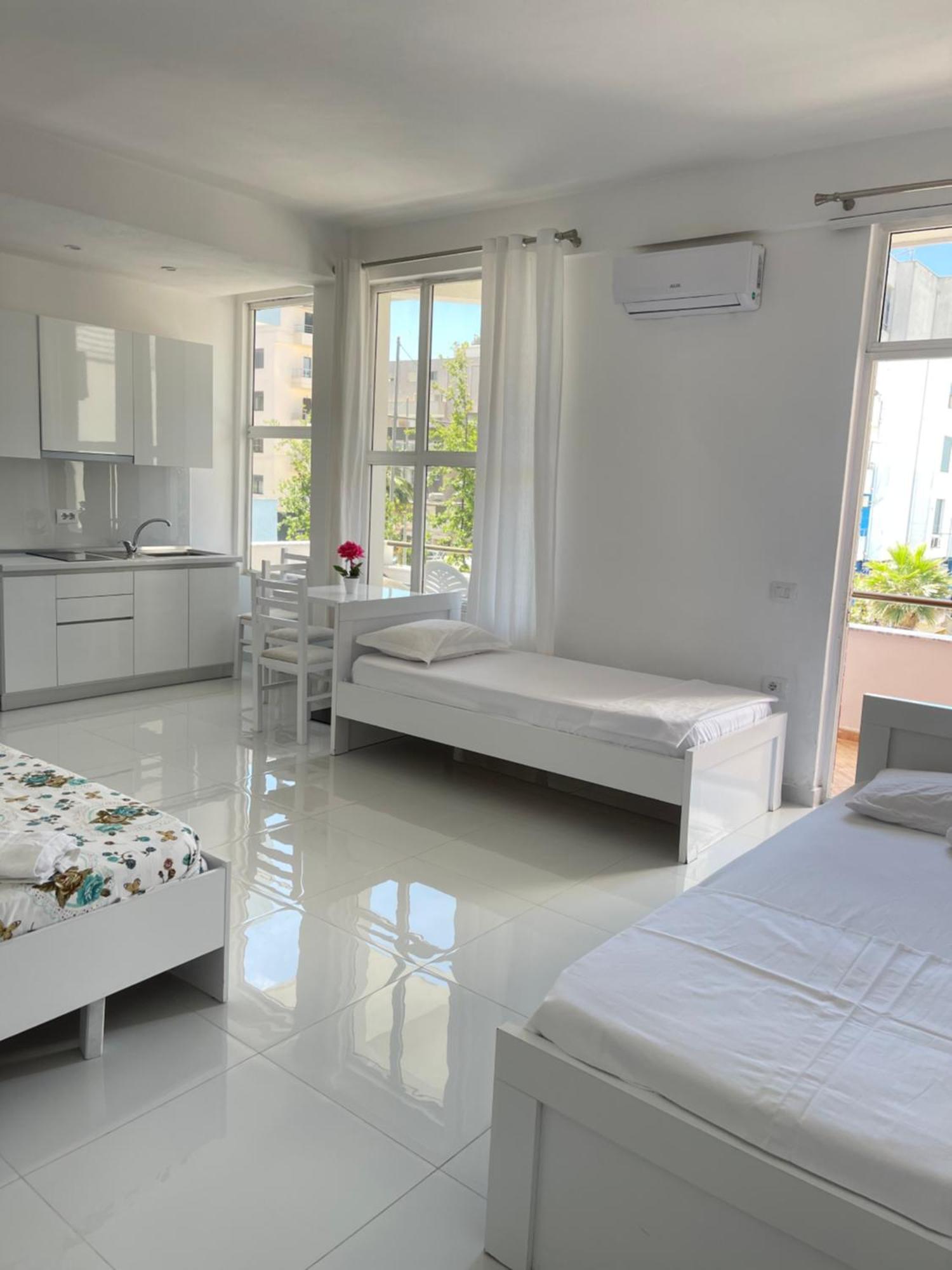 Rai Rooms Дуррес Экстерьер фото